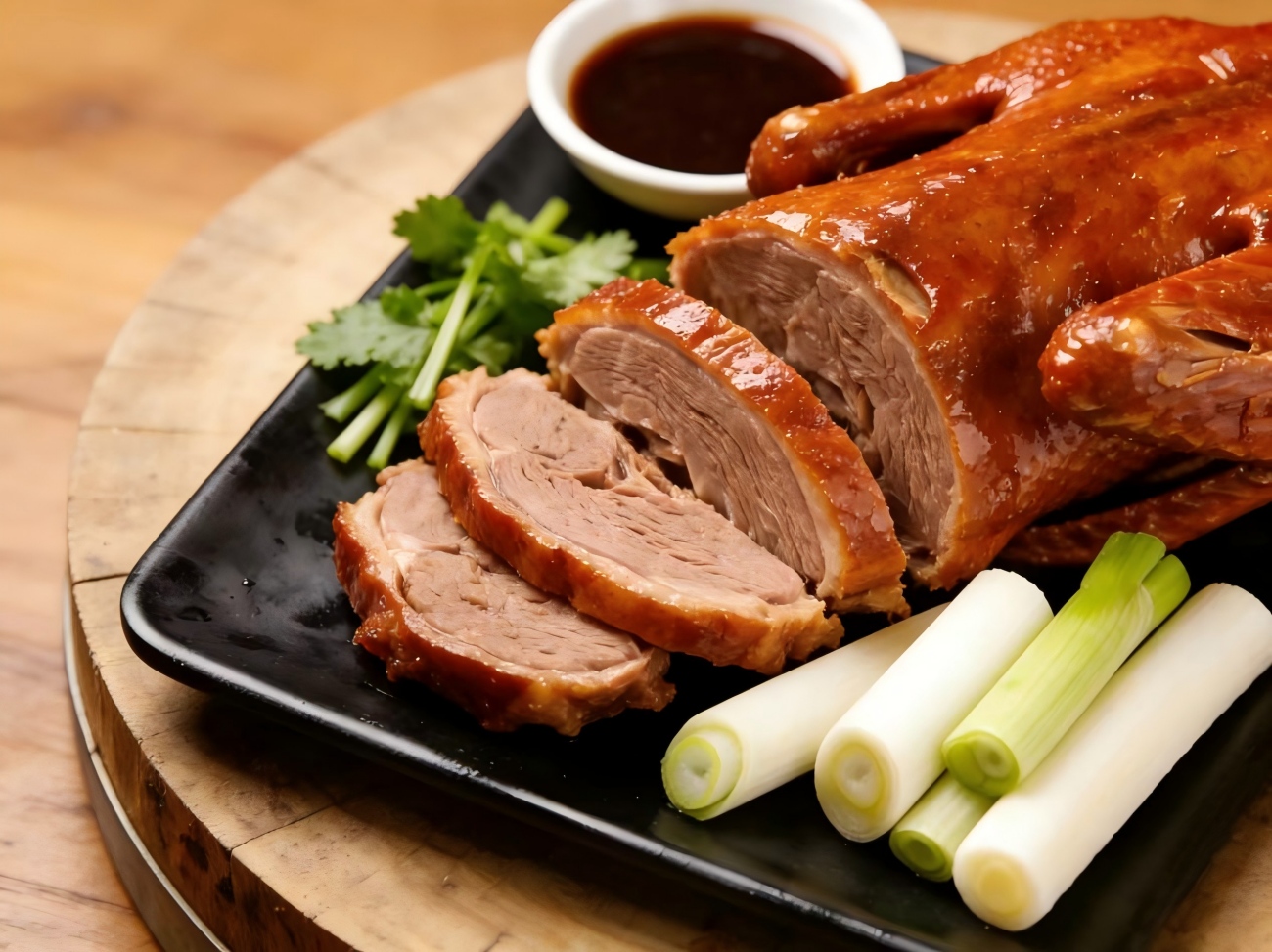 Pato salvaje de granja estofado